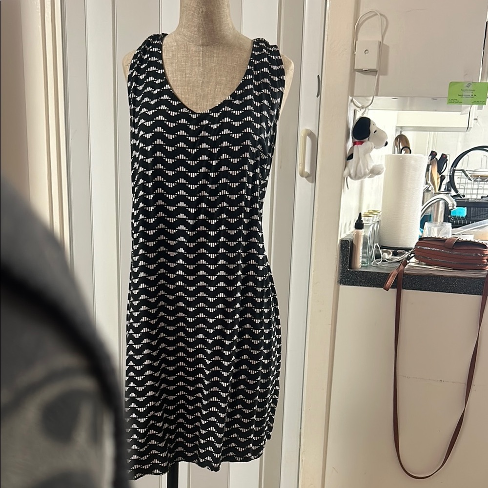 Chic Black and White Patterned Dress